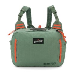 Umpqua Northfork Chest Pack in Pine